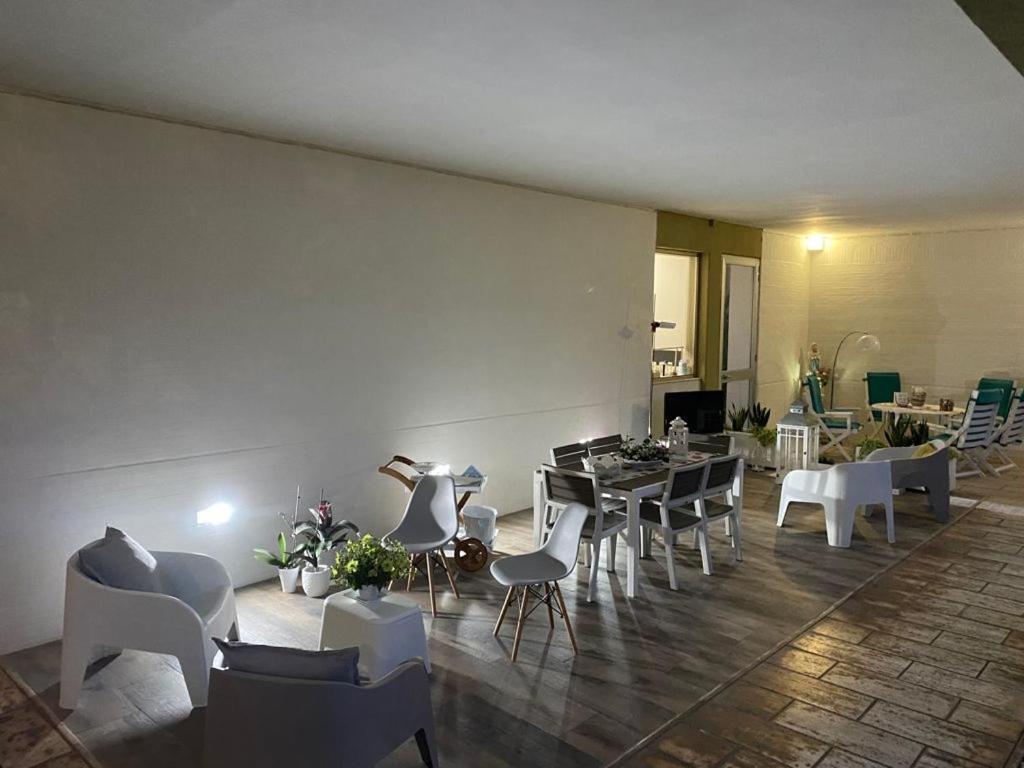 Bed and Breakfast Viro House Squinzano Екстер'єр фото