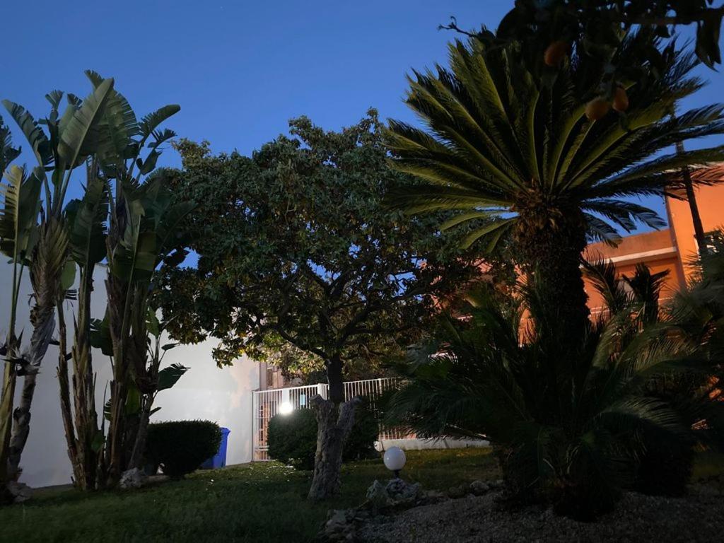 Bed and Breakfast Viro House Squinzano Екстер'єр фото