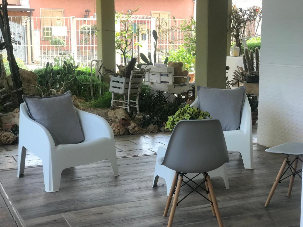Bed and Breakfast Viro House Squinzano Екстер'єр фото