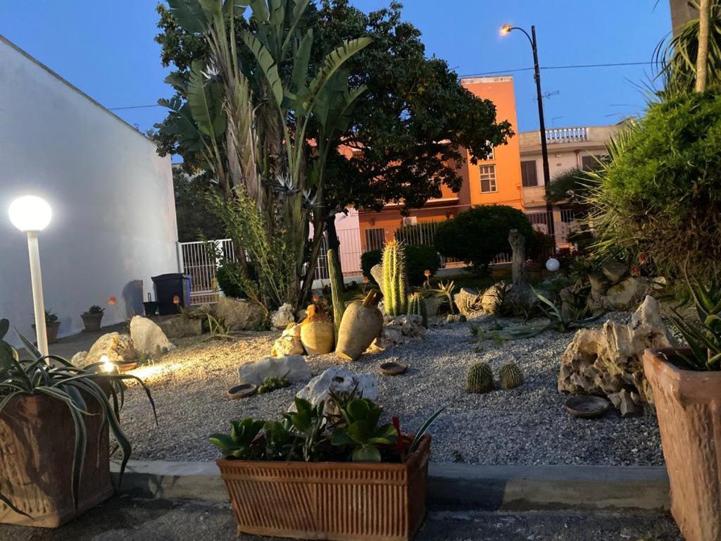 Bed and Breakfast Viro House Squinzano Екстер'єр фото