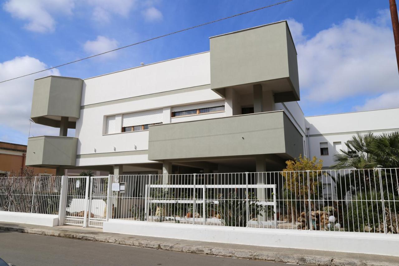 Bed and Breakfast Viro House Squinzano Екстер'єр фото