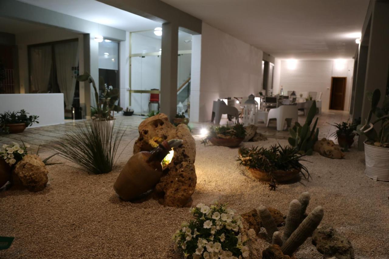 Bed and Breakfast Viro House Squinzano Екстер'єр фото