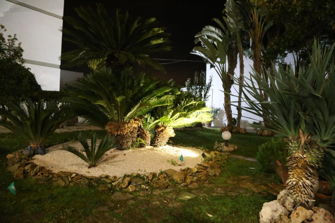 Bed and Breakfast Viro House Squinzano Екстер'єр фото