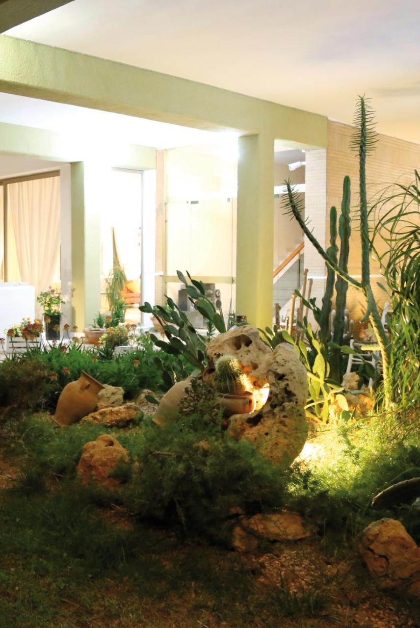 Bed and Breakfast Viro House Squinzano Екстер'єр фото
