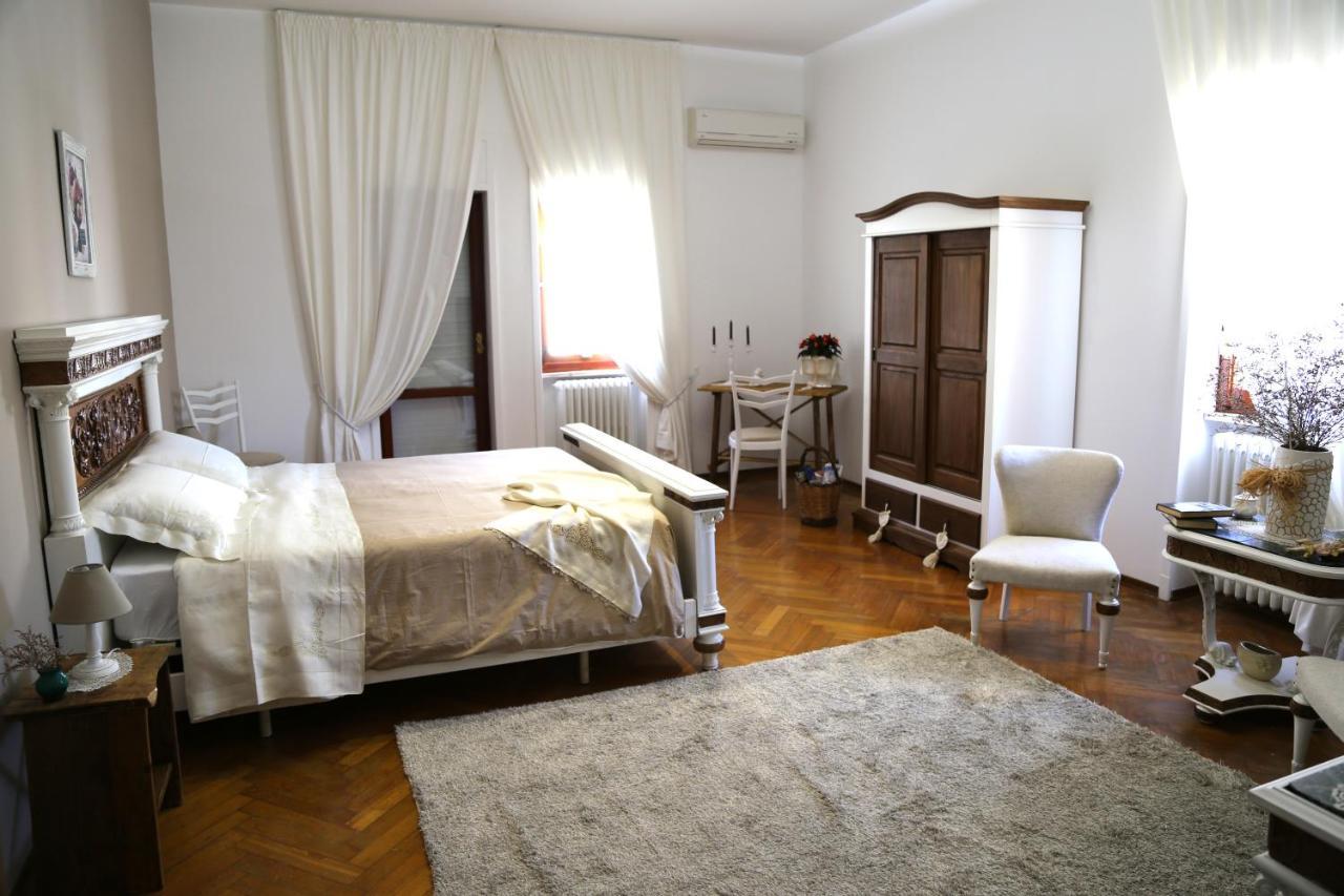 Bed and Breakfast Viro House Squinzano Екстер'єр фото